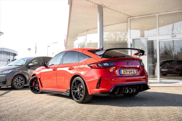 Honda Civic (2023) thumbnail 6