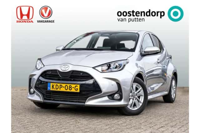Toyota Yaris (2025) thumbnail 1