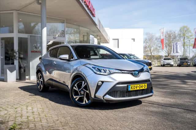 Toyota C-HR (2023) thumbnail 11