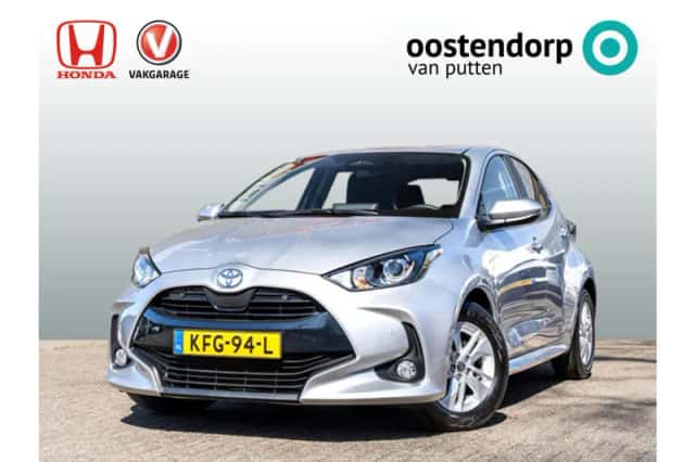Toyota Yaris (2025) thumbnail 1