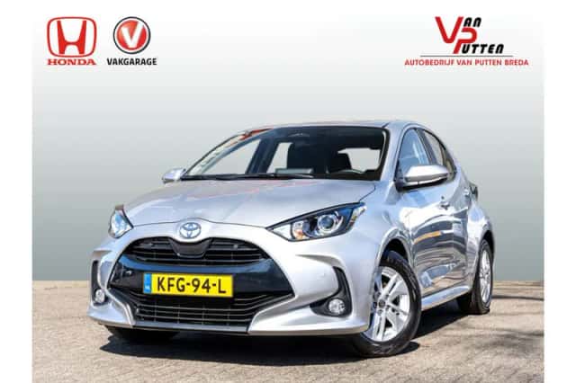 Toyota Yaris (2025) thumbnail 1