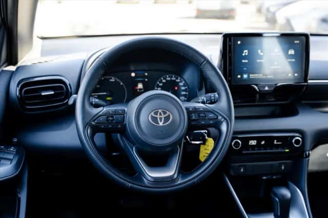 Toyota Yaris (2025) thumbnail 6