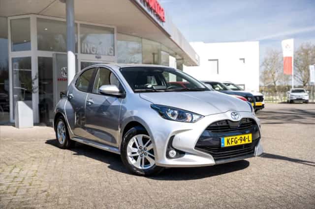 Toyota Yaris (2025) thumbnail 9