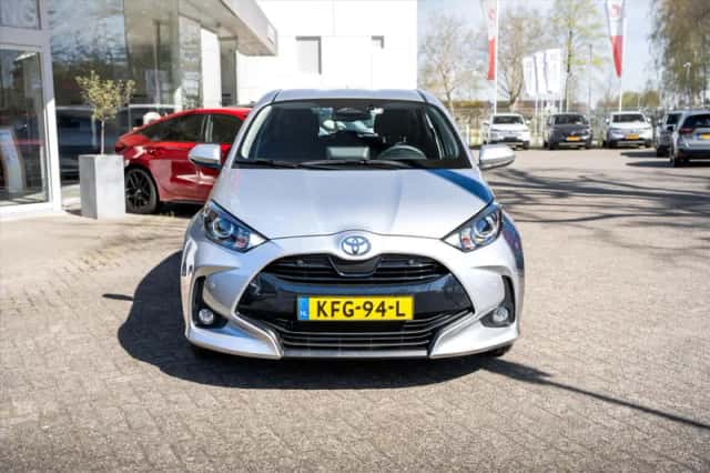 Toyota Yaris (2025) thumbnail 10