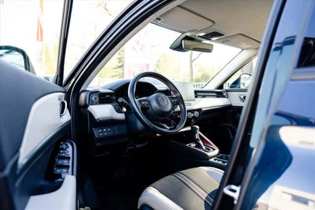 Honda HR-V (2023) thumbnail 2