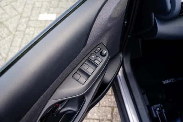 Toyota Yaris Cross (2023) thumbnail 25