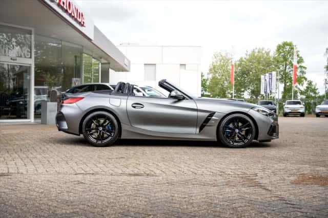 BMW Z4 (2023) thumbnail 16