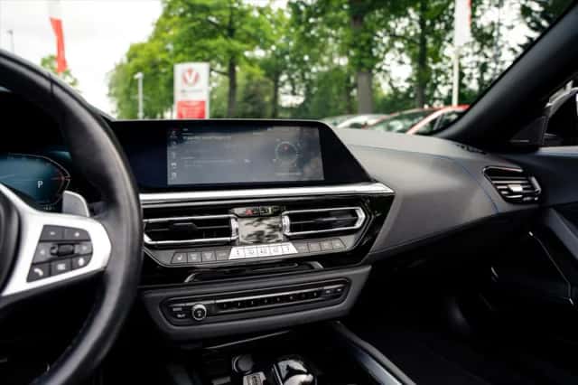 BMW Z4 (2023) thumbnail 4