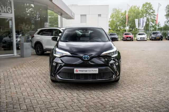Toyota C-HR (2023) thumbnail 11