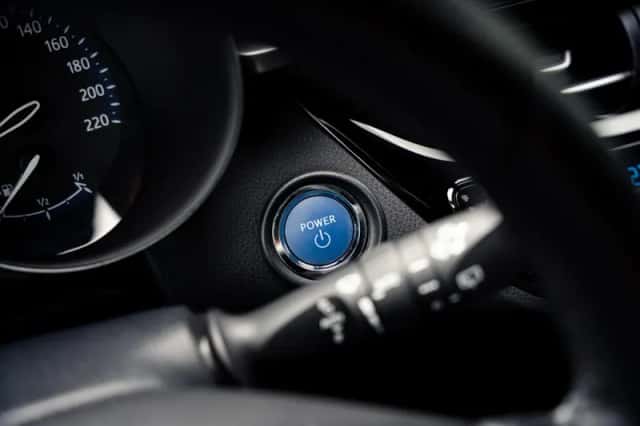 Toyota C-HR (2023) thumbnail 21