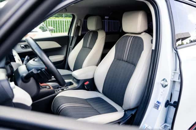 Honda HR-V (2023) thumbnail 3