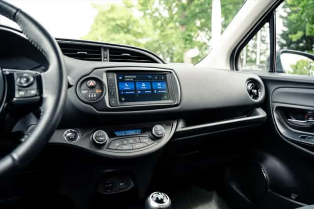 Toyota Yaris (2019) thumbnail 4