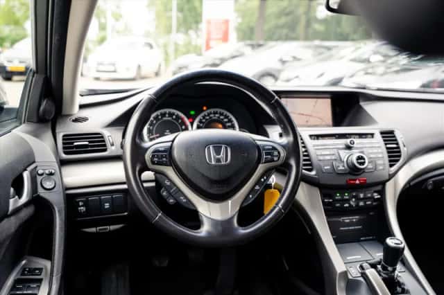 Honda Accord (2012) thumbnail 6