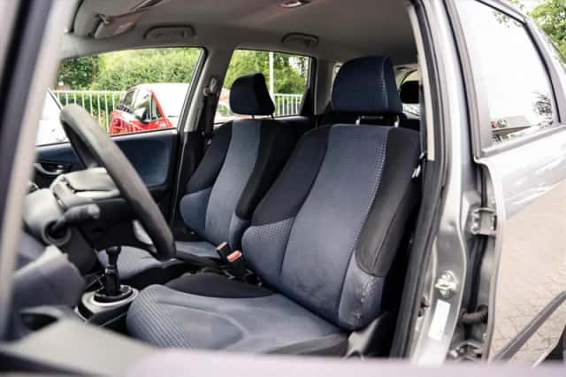 Honda Jazz (2010) thumbnail 3
