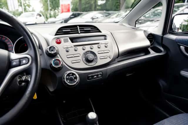 Honda Jazz (2010) thumbnail 4