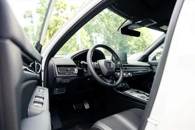 Honda Civic (2026) thumbnail 2