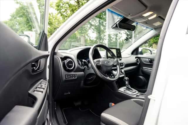 Hyundai Kona (2020) thumbnail 2