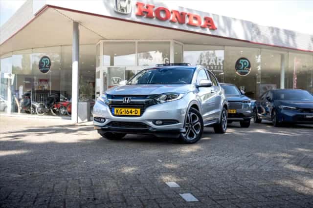 Honda HR-V (2016) thumbnail 1