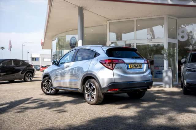 Honda HR-V (2016) thumbnail 5