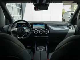 Mercedes-Benz GLA (2022) thumbnail 19