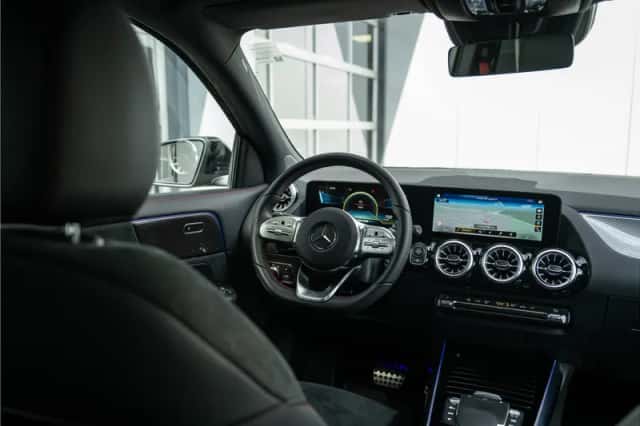 Mercedes-Benz GLA (2022) thumbnail 20