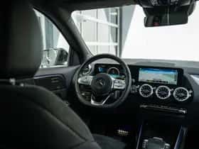 Mercedes-Benz GLA (2022) thumbnail 20