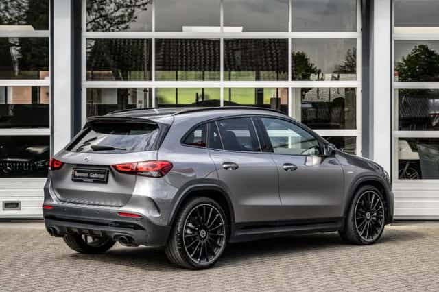 Mercedes-Benz GLA (2022) thumbnail 4