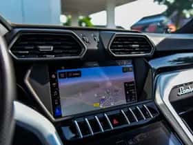 Lamborghini Urus thumbnail 12