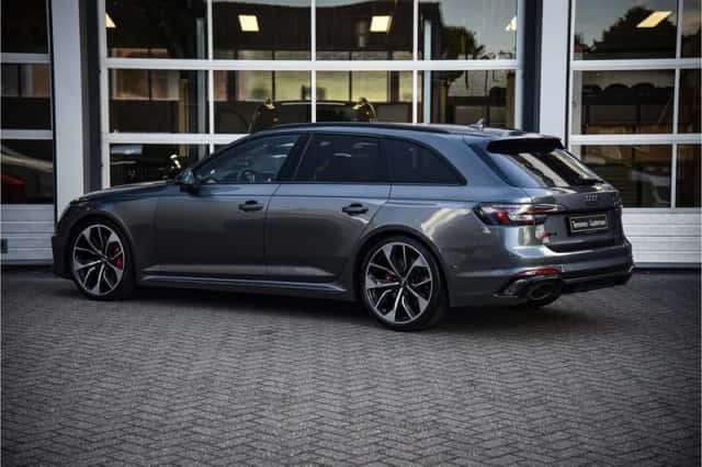 Audi RS4 (2019) thumbnail 3