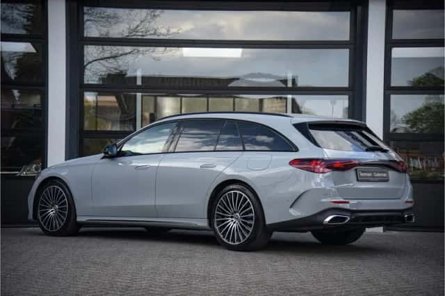 Mercedes-Benz E-Klasse (2024) thumbnail 3