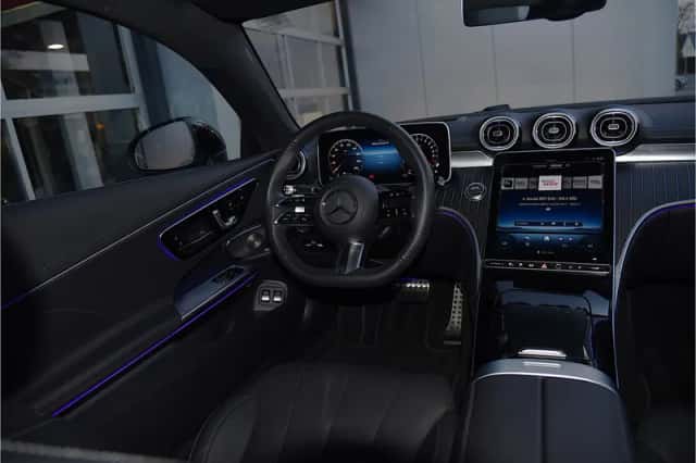 Mercedes-Benz CLE (2025) thumbnail 23