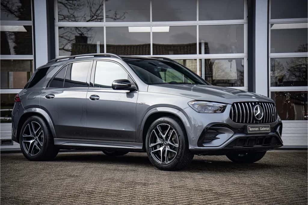 Mercedes-Benz GLE (2025) — foto 1