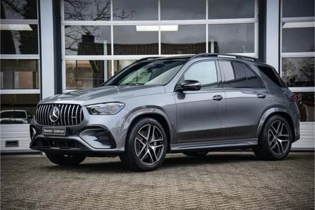 Mercedes-Benz GLE (2025) thumbnail 2