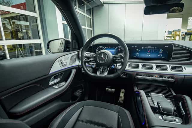 Mercedes-Benz GLE (2025) thumbnail 33