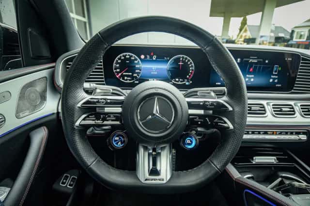 Mercedes-Benz GLE (2025) thumbnail 9