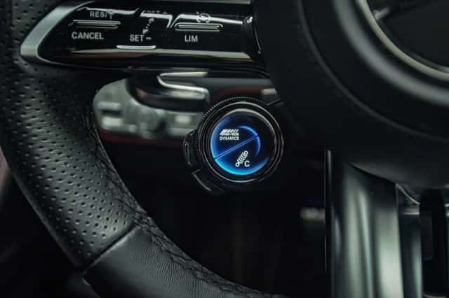 Mercedes-Benz GLE (2025) thumbnail 10