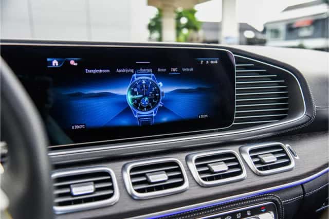 Mercedes-Benz GLE (2025) thumbnail 15