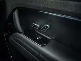 Land Rover Range Rover Sport (2023) thumbnail 24