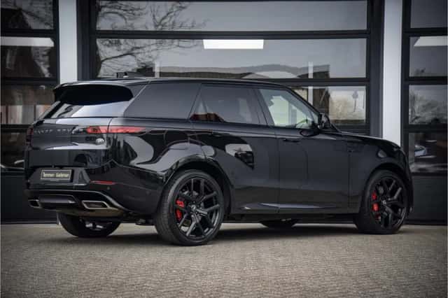 Land Rover Range Rover Sport (2023) thumbnail 4