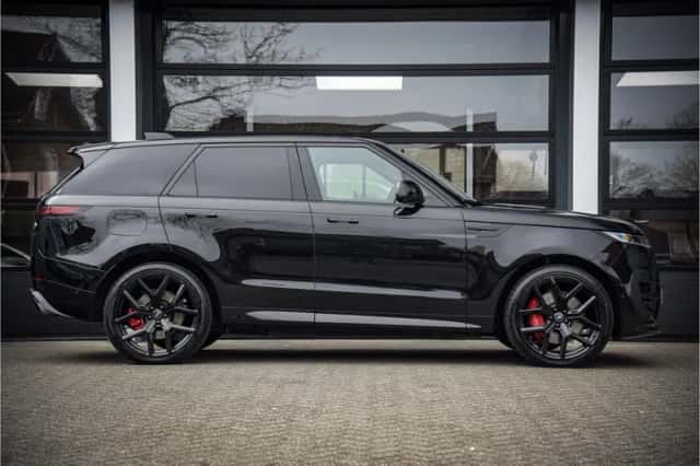 Land Rover Range Rover Sport (2023) thumbnail 33