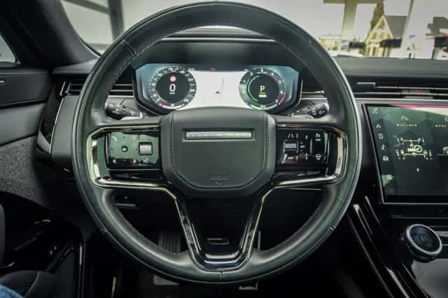 Land Rover Range Rover Sport (2023) thumbnail 10