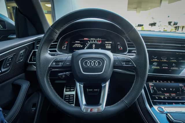 Audi SQ8 (2023) thumbnail 10