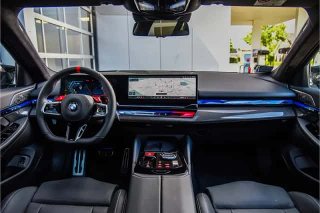 BMW M5 (2025) thumbnail 27