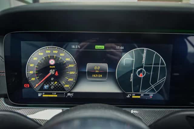 Mercedes-Benz E-Klasse (2018) thumbnail 10
