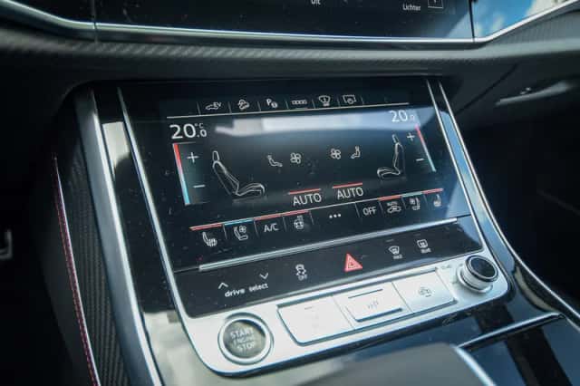 Audi Q8 (2025) thumbnail 18