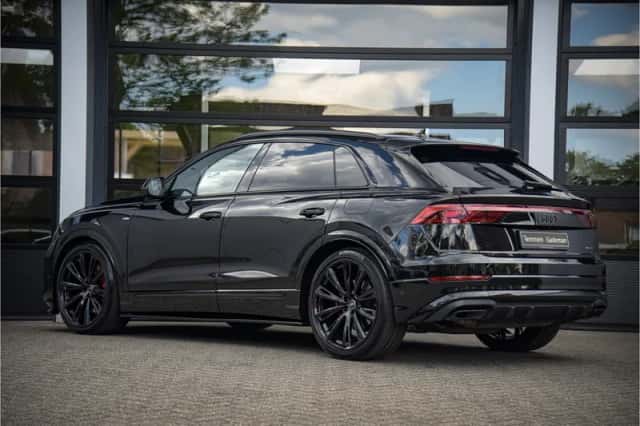 Audi Q8 (2025) thumbnail 3