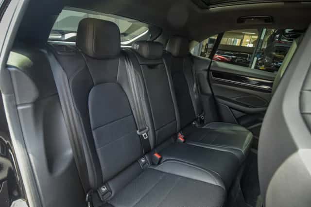 Porsche Macan (2025) thumbnail 22