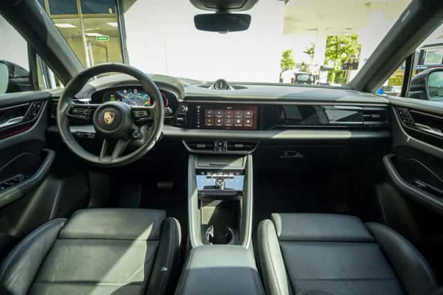 Porsche Macan (2025) thumbnail 25