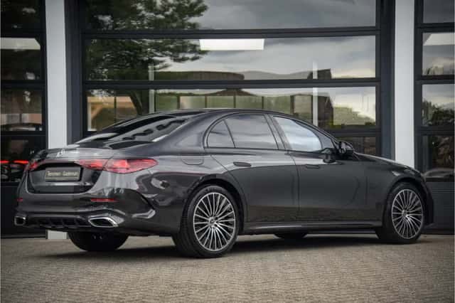 Mercedes-Benz E-Klasse (2024) thumbnail 4