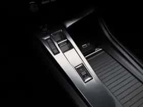 Peugeot 308 (2022) thumbnail 18